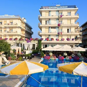 hotel-sirenetta-lido-di-jesolo.hotelinveneto.com/